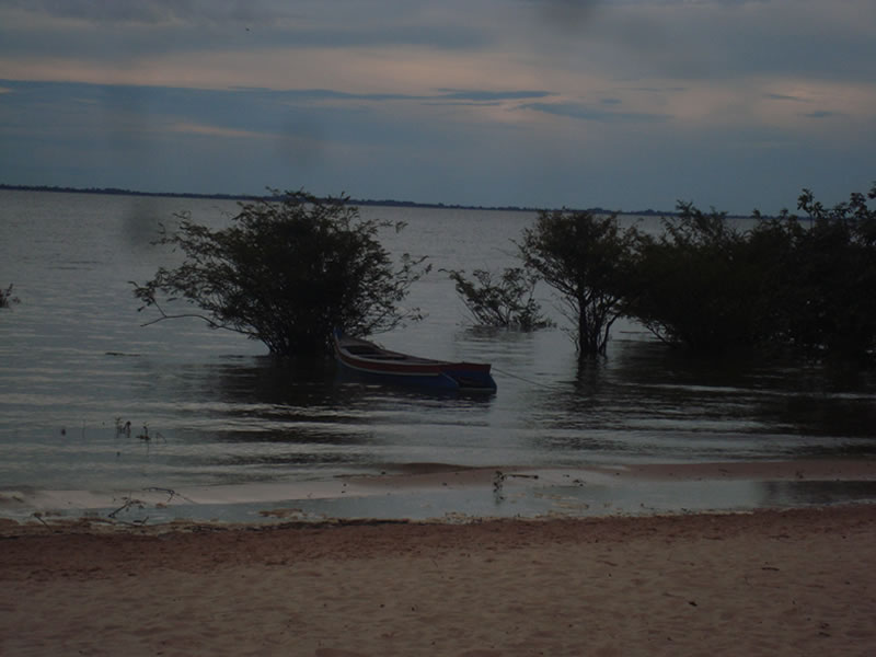 A beleza do anoitecer nas praias santarenas. Pindobal.